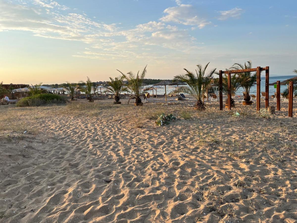 Къмпинг Градина Луксозен Апартамент Chernomorets Buitenkant foto
