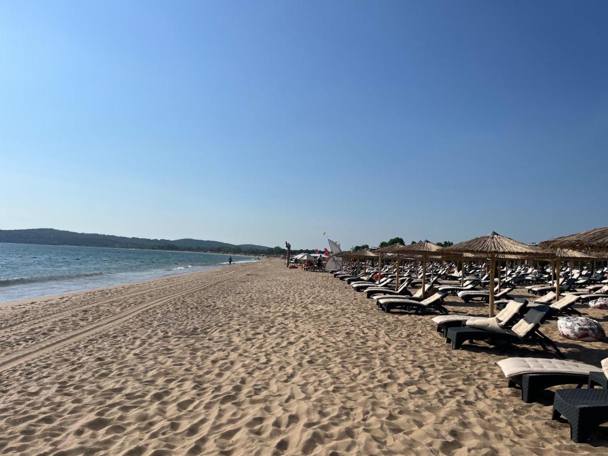 Къмпинг Градина Луксозен Апартамент Chernomorets Buitenkant foto