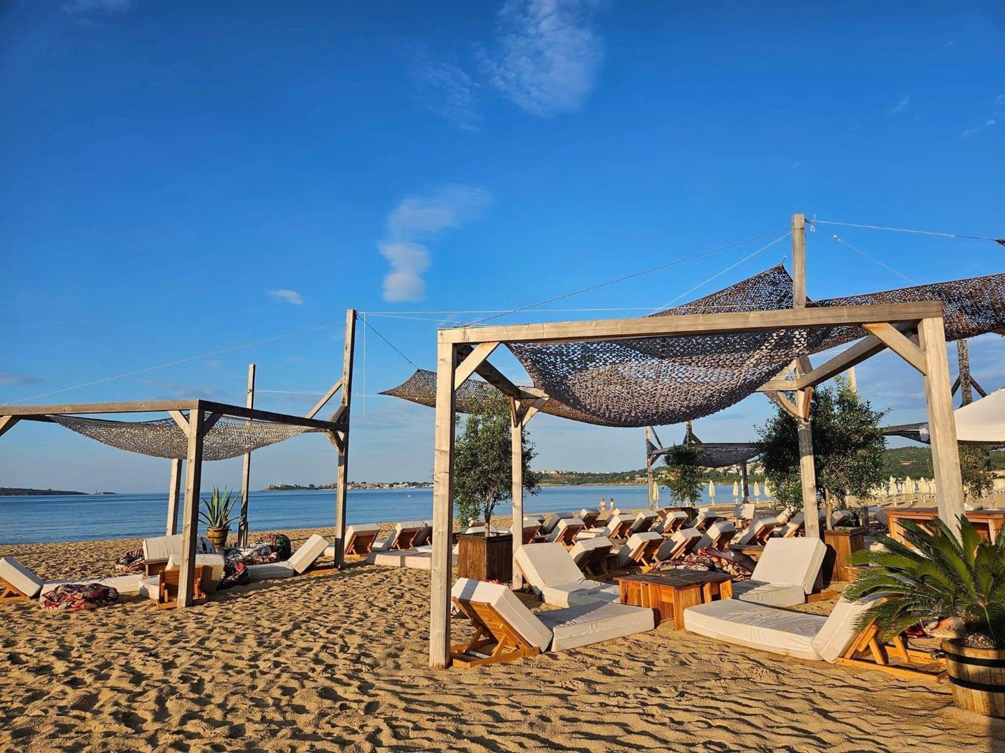 Къмпинг Градина Луксозен Апартамент Chernomorets Buitenkant foto